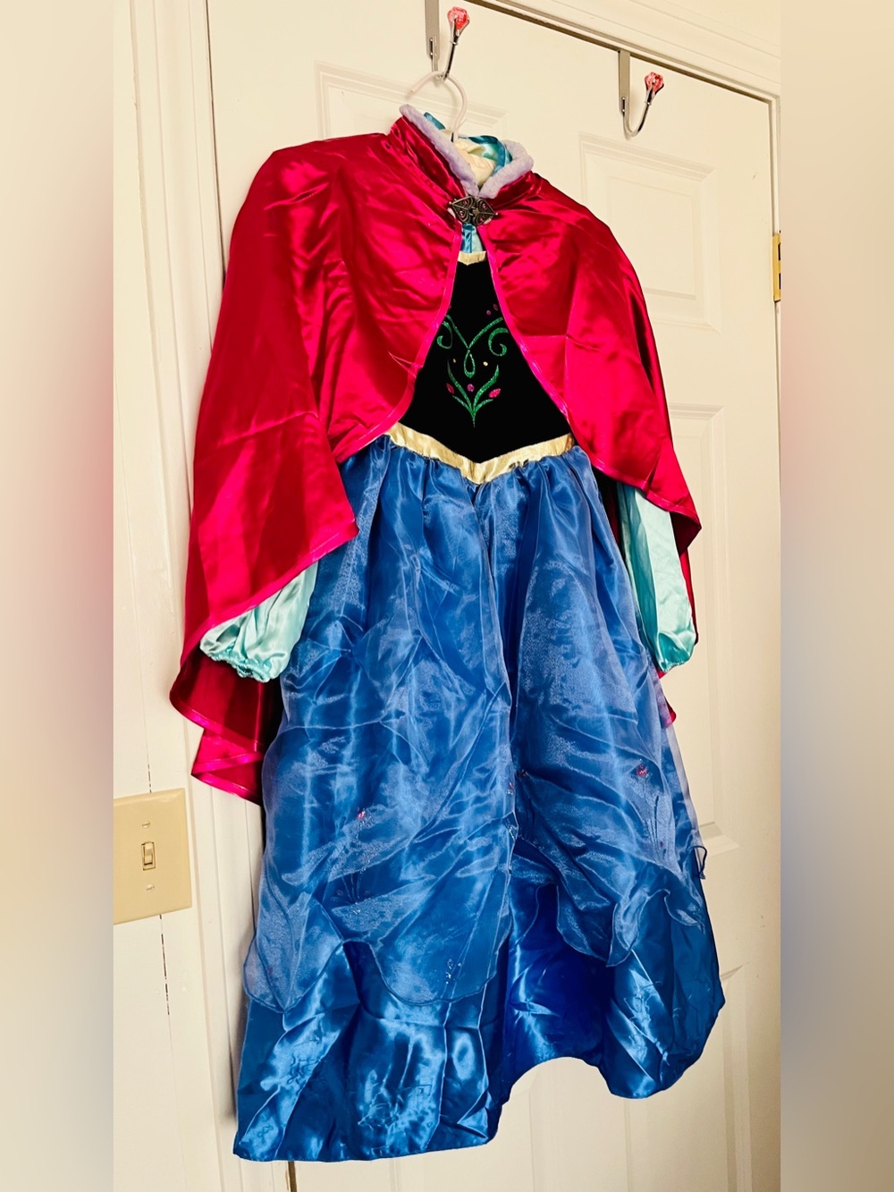 Disney Store Princess Costume Dress Anna Two Piece Cape & Dress Costume Set